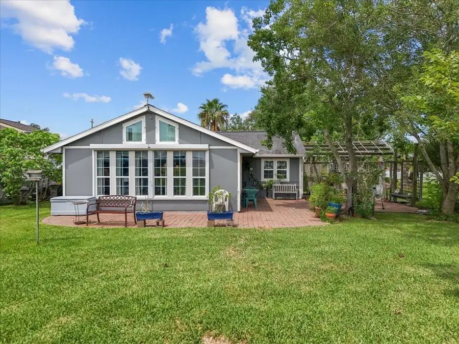 1013 7th Street, San Leon, TX 77539 - Image #2