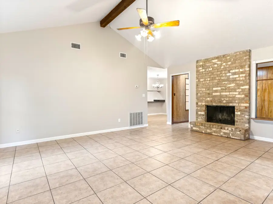 2204 Gontier Drive, Bay City, TX 77414 - Image #2