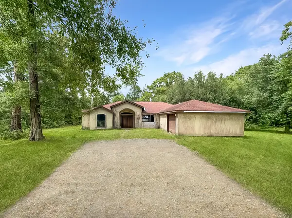 4585 Eaves Road, Vidor, TX 77662