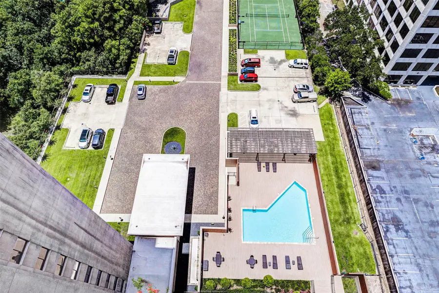 49 Briar Hollow Lane #1801, Houston, TX 77027 - Image #2