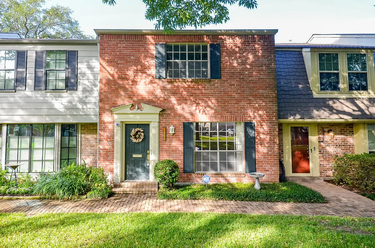 5864 Doliver Drive #116, Houston, TX 77057 - Image #1