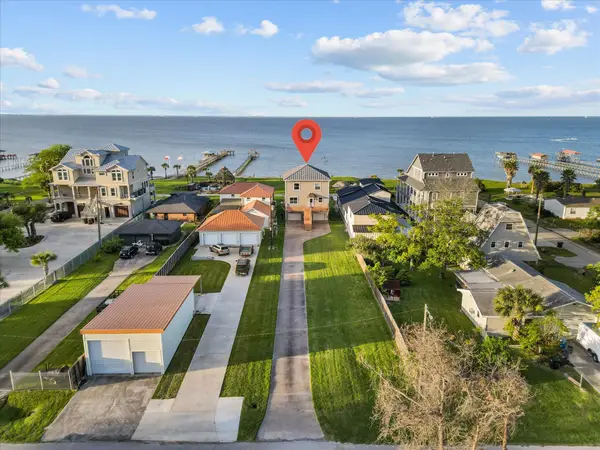 2609 Avenue A, San Leon, TX 77539