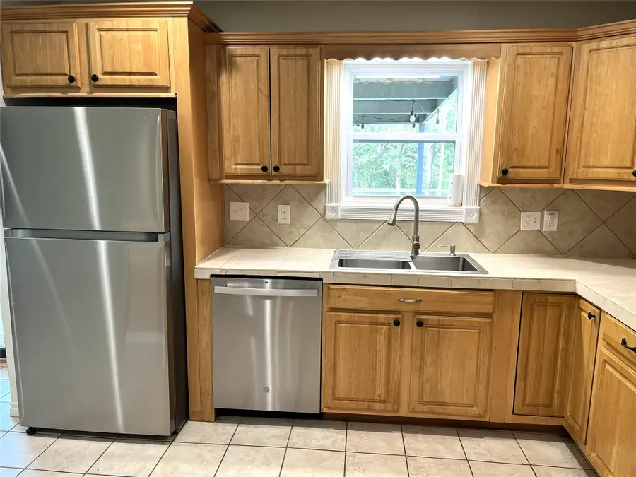 895 Lakeview Drive, Somerville, TX 77879 - #3