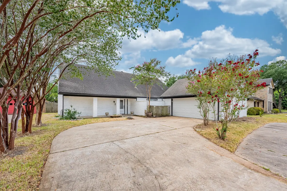 6215 Portal Drive, Houston, TX 77096 - #1