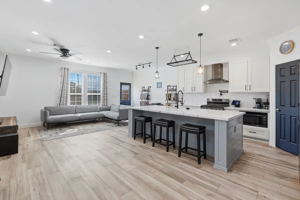 7320 Avenue J, Houston, TX 77011 - #1