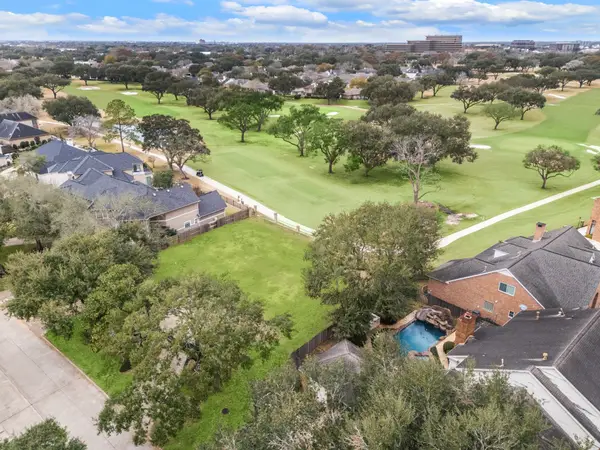 1312 Sugar Creek Boulevard, Sugar Land, TX 77478