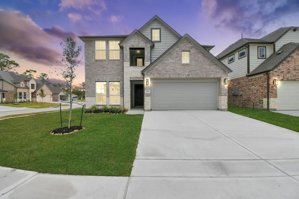 12042 Maple Oak Drive, Houston, TX 77066 - Image #1