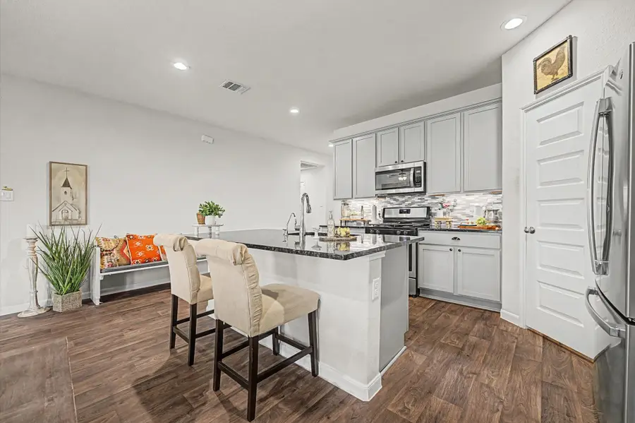 222 Kickapoo Drive, Anahuac, TX 77514 - #3