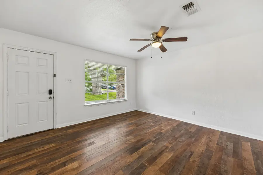 800 Midas Lane, Alvin, TX 77511 - #3