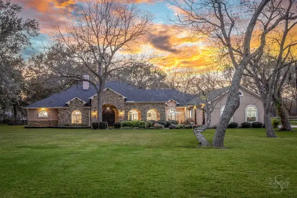 3811 River Forest Drive, Richmond, TX 77406