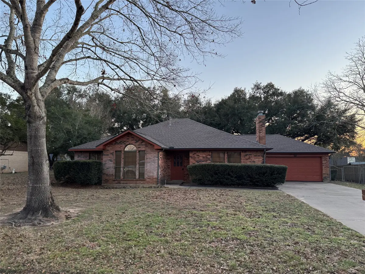 108 Meadow Drive, Bellville, TX 77418 - Image #1