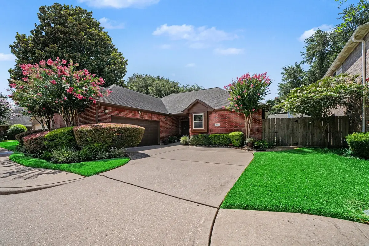 2926 Highland Lakes Drive, Missouri City, TX 77459 - #1