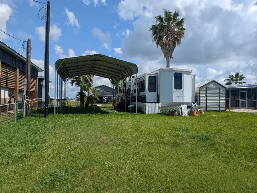 738 County Road 202, Sargent, TX 77414 - Image #3