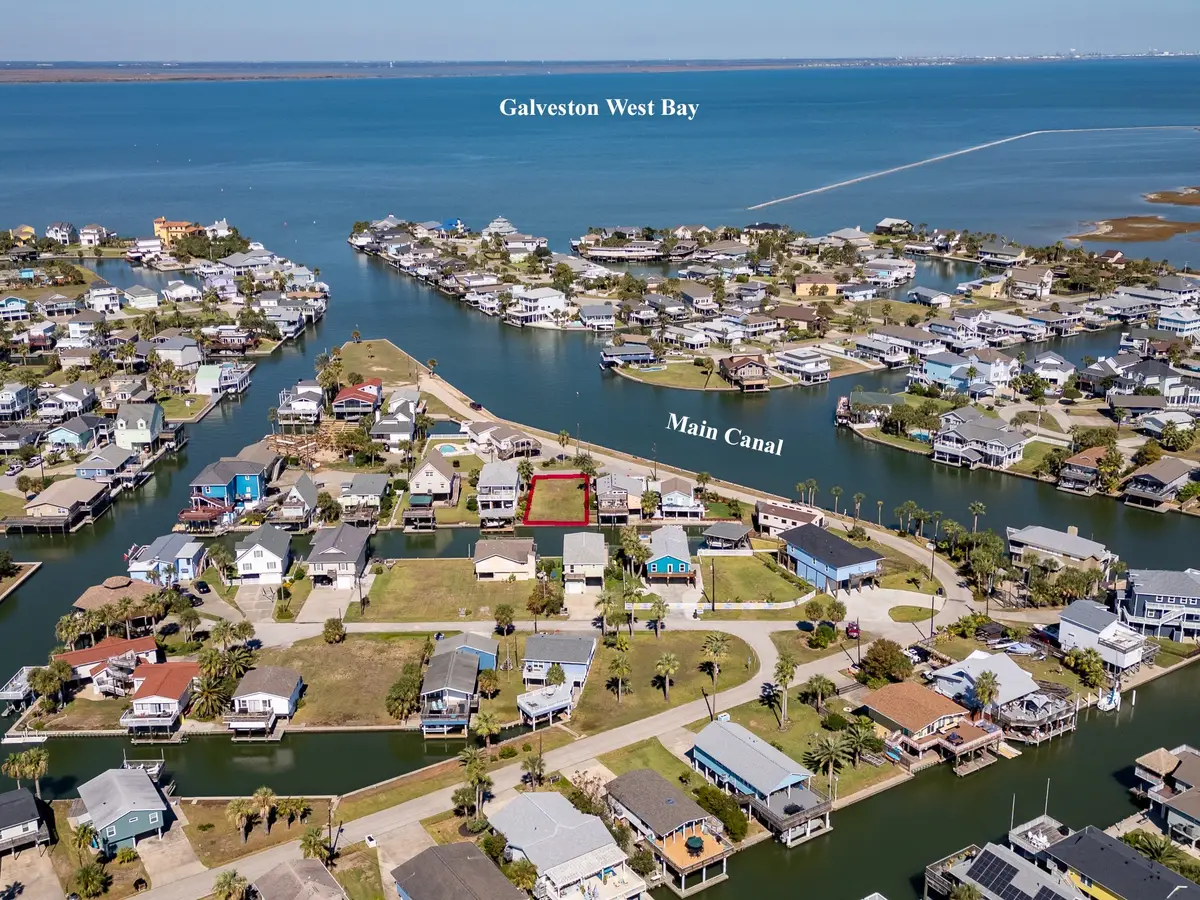 16605 Sandpiper Road, Jamaica Beach, TX 77554 - Image #1