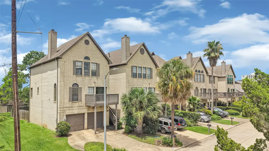 2607 Sailboat Drive, Nassau Bay, TX 77058 - #2