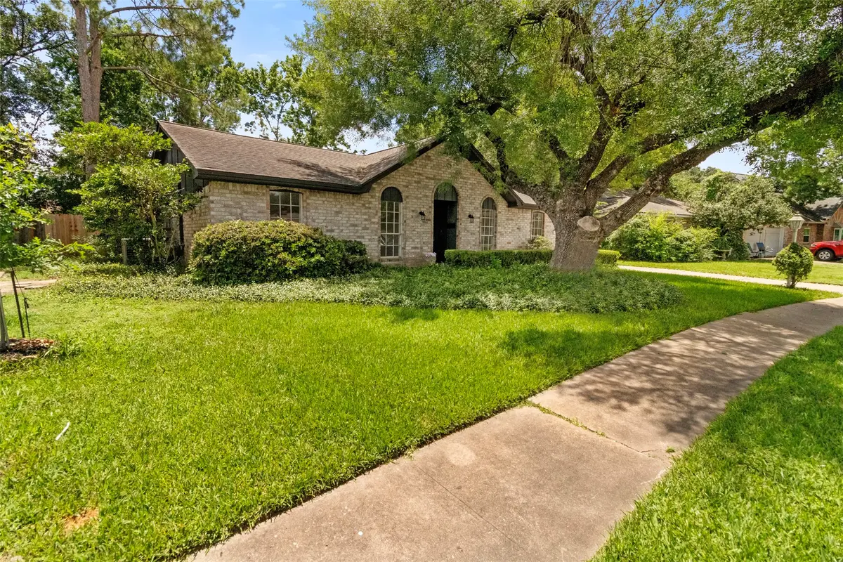 9211 Meaux Drive, Houston, TX 77031 - #1