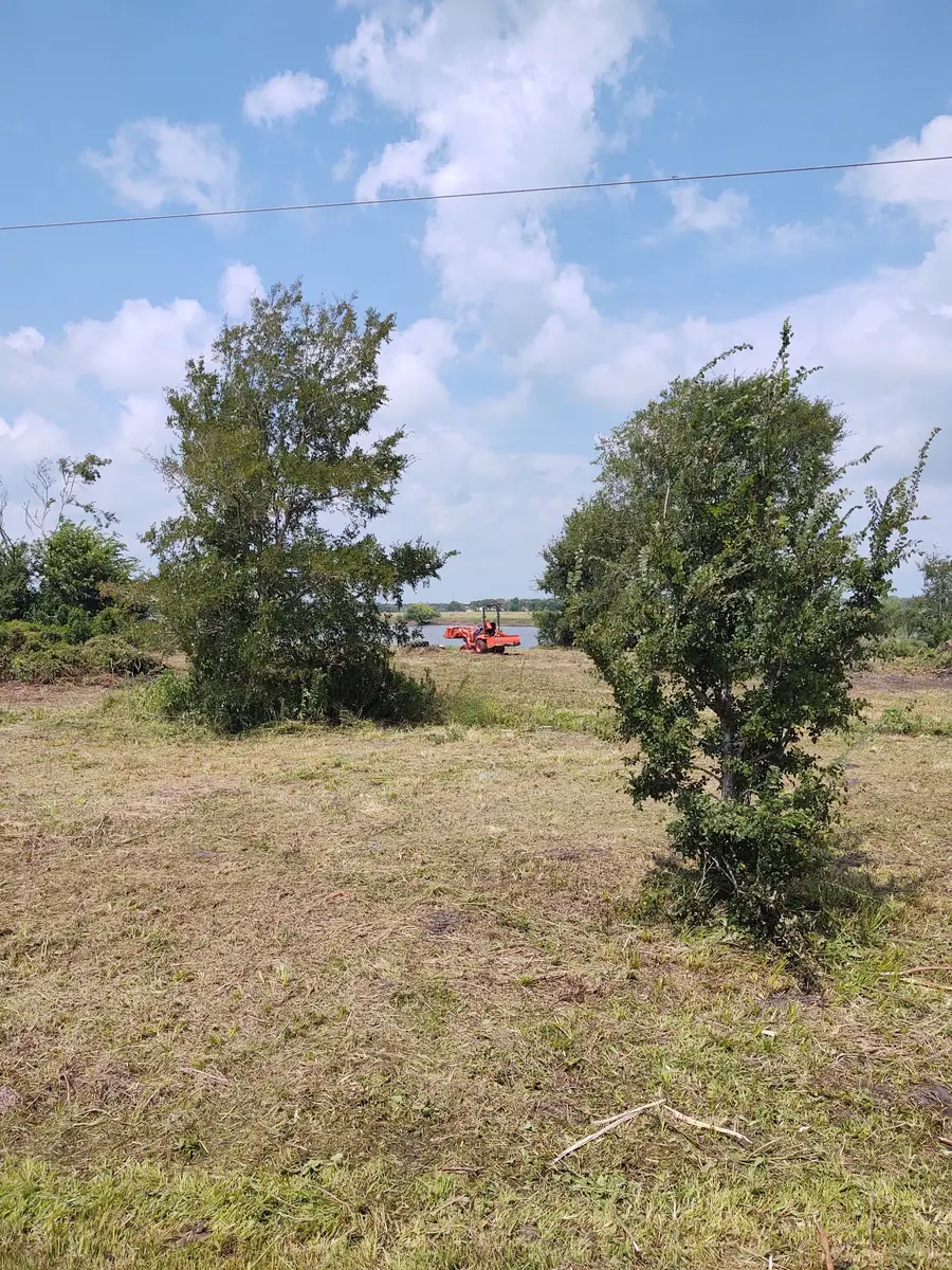 215 Port Street, Angleton, TX 77515 - #2