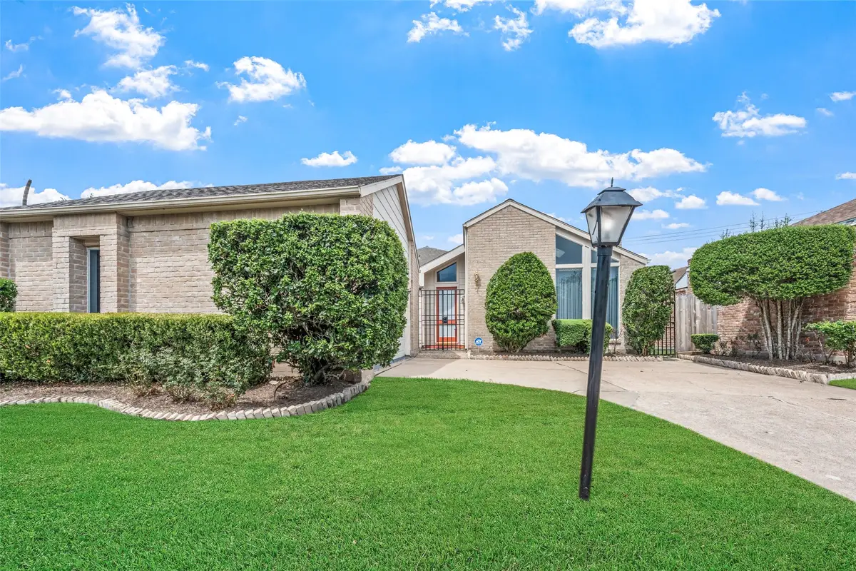 12906 Ashford Chase Drive, Houston, TX 77082 - #1