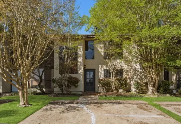 3823 Knollcrest Drive, Montgomery, TX 77356