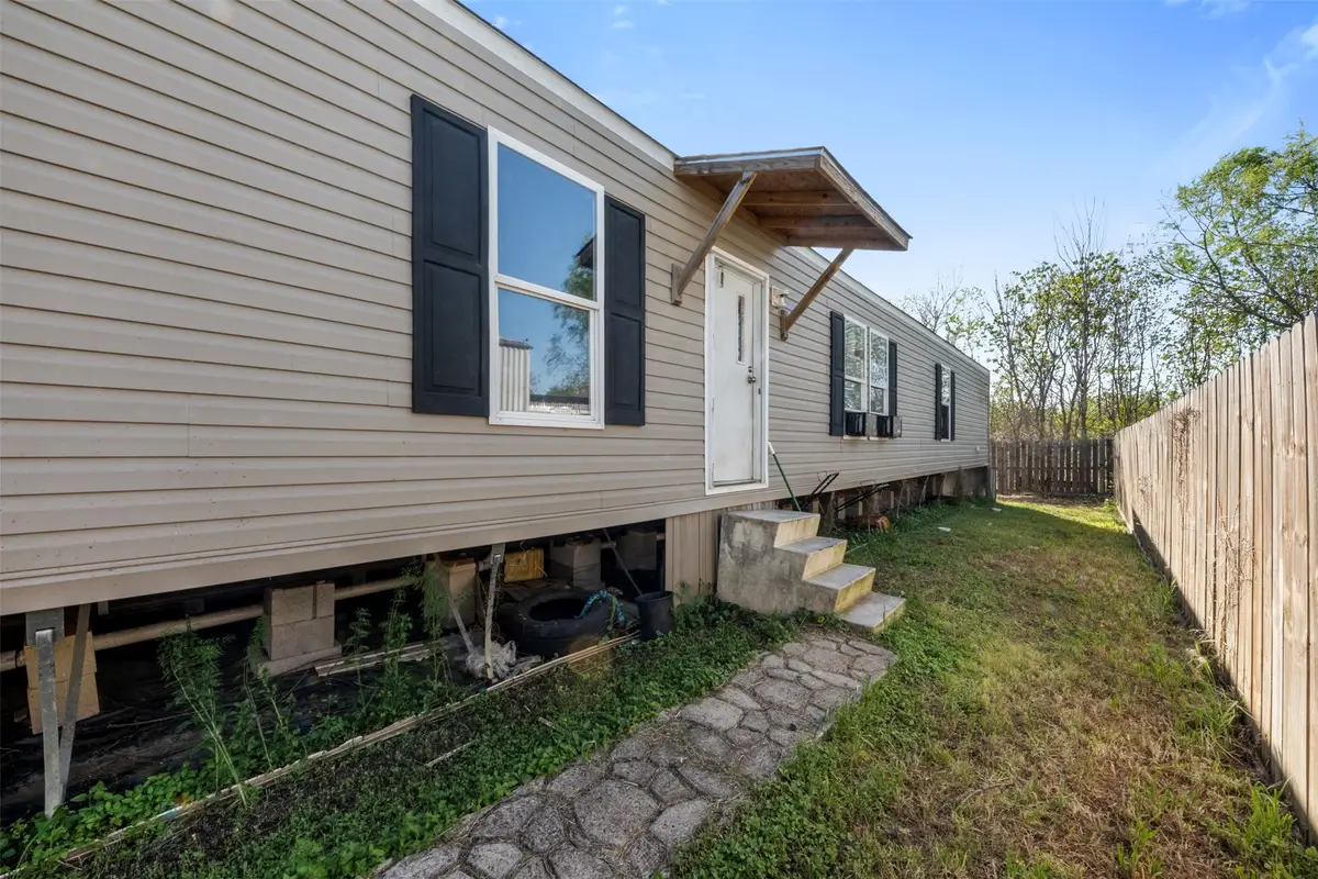 5421 N Redell Road, Baytown, TX 77521 - #1