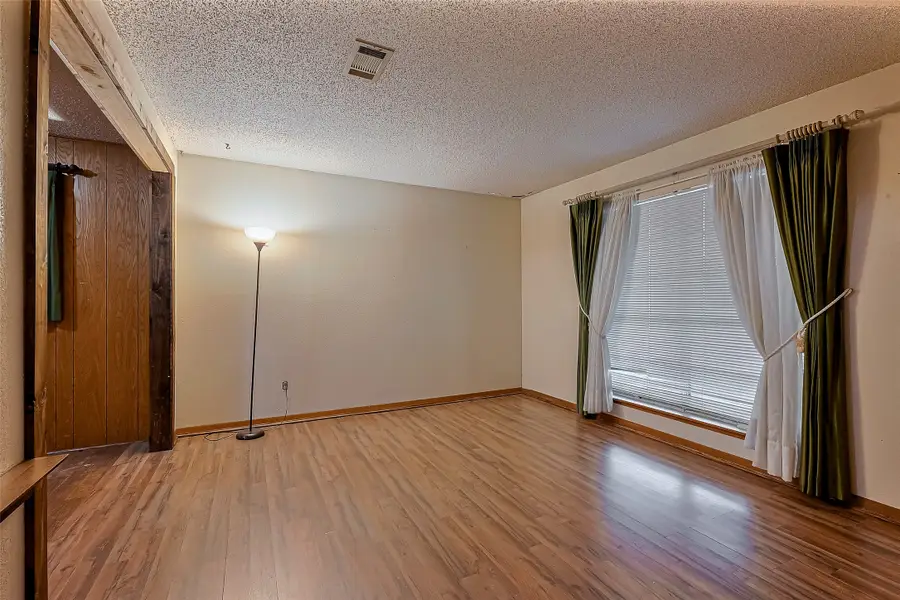 2426 15th Avenue N, Texas City, TX 77590 - Image #3