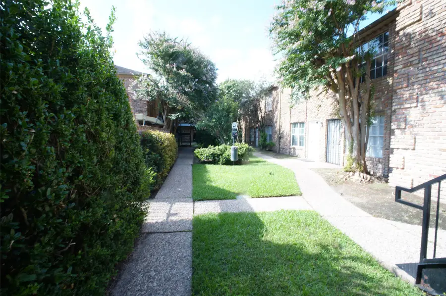 6401 Skyline Drive #34, Houston, TX 77057 - Image #3