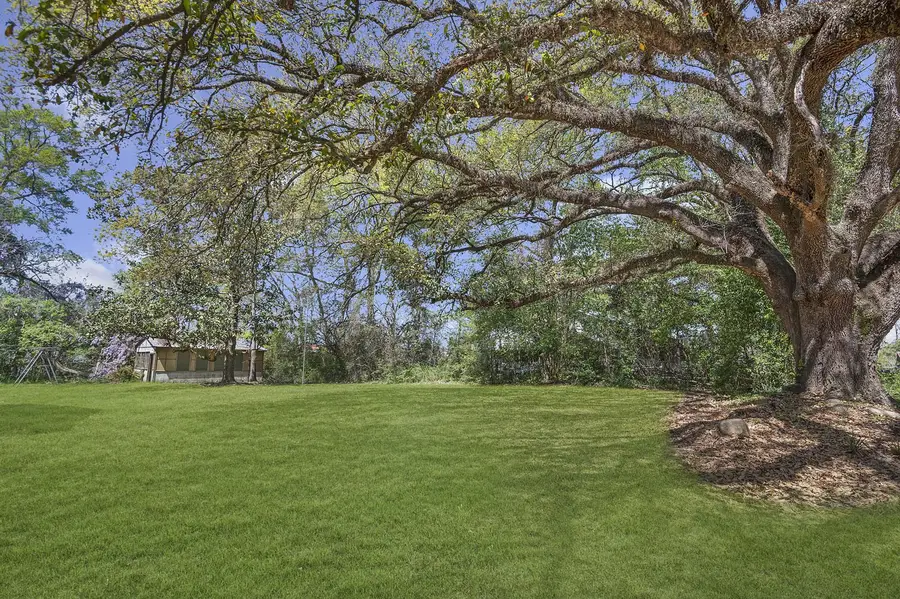 201 N Pine Street, Corrigan, TX 75939 - Image #2