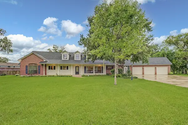 1621 Mcfadden Road, Lake Jackson, TX 77566