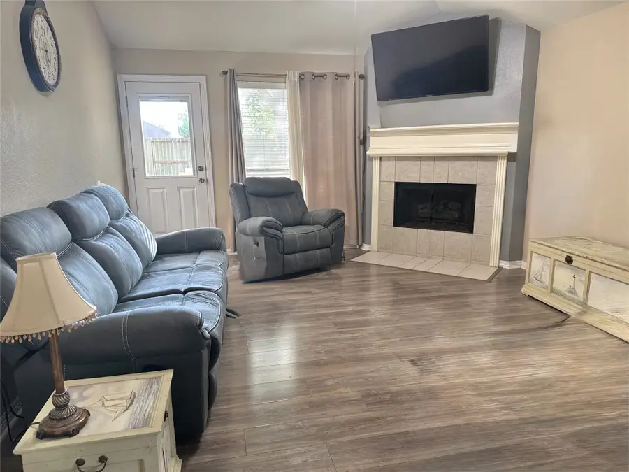 5427 Chasewood Drive, Bacliff, TX 77518 - #3