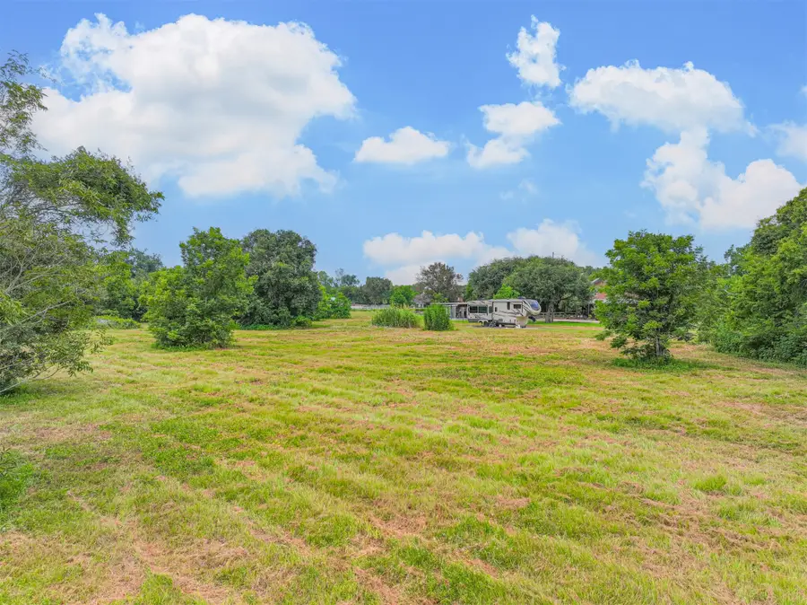 000 Jay Road, Hitchcock, TX 77563 - #3