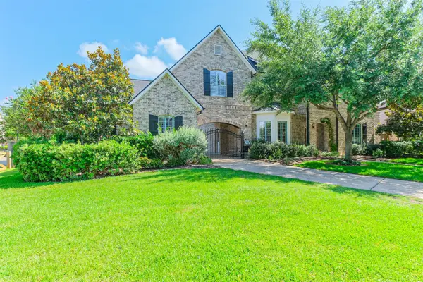 11926 Hallowed Stream Lane, Cypress, TX 77433
