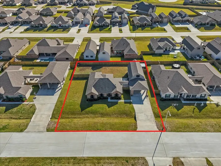 2111 Gilbert Road, Dickinson, TX 77539 - Image #2