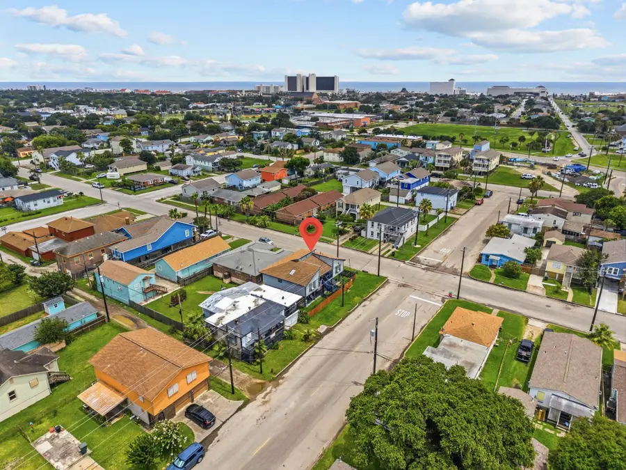 2222 57th Street, Galveston, TX 77551 - #2
