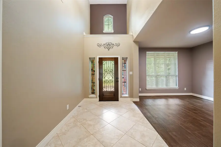 209 Forest Heights Lane, Montgomery, TX 77316 - Image #2