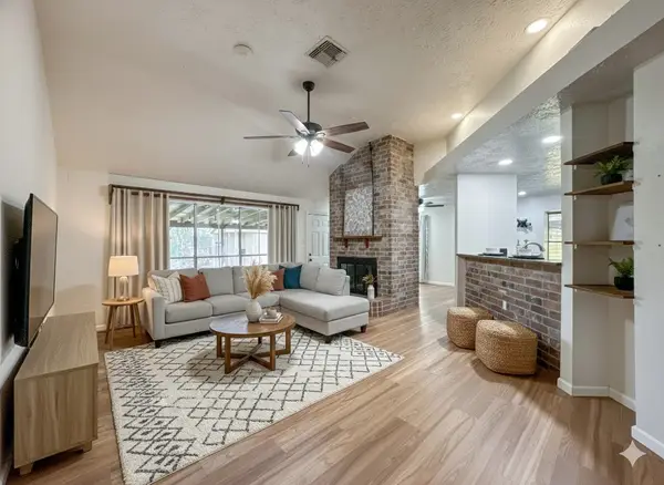 4330 Glen Avon Drive, Pasadena, TX 77505