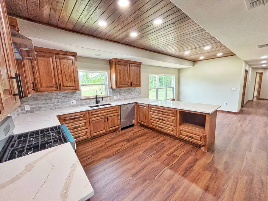 1116 N Olive Street, Grapeland, TX 75844 - #2