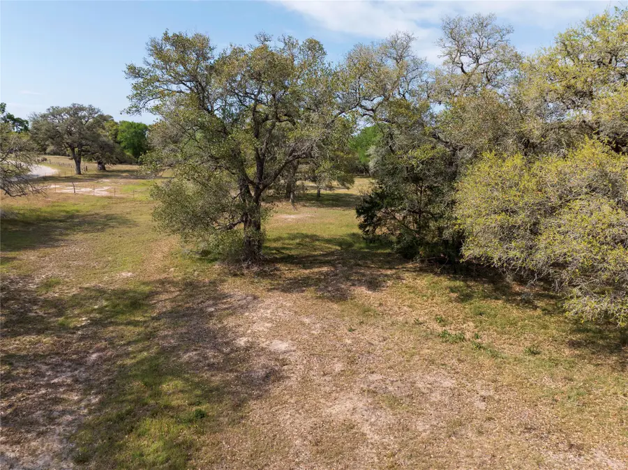 000 County Road 1h, Hallettsville, TX 77964 - #3