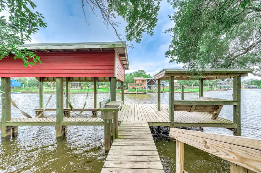 579 County Road 296, Sargent, TX 77414 - Image #2