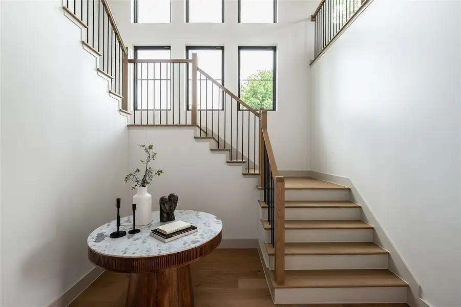 958 Gardenia Drive, Houston, TX 77018 - Image #2