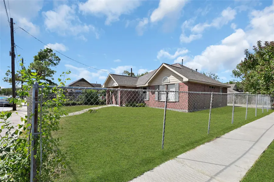 1602 Monroe Street, Houston, TX 77023 - #3