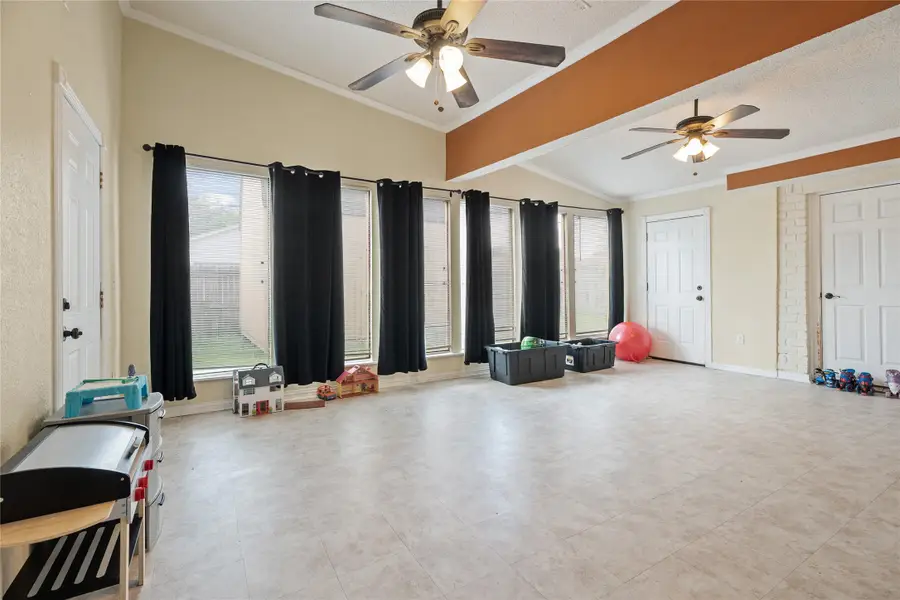 1705 20th Avenue N, Texas City, TX 77590 - Image #3