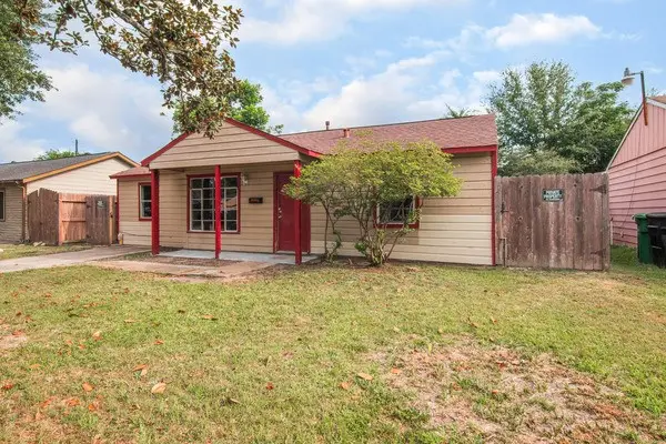 3322 Mccrarey Drive, Houston, TX 77088 - Image #2