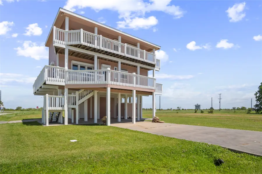 3101 Diane, Crystal Beach, TX 77650 - Image #2