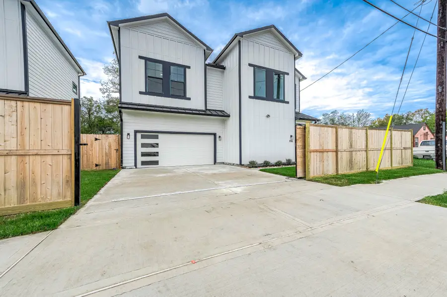 2716 Spence Road, Houston, TX 77093 - Image #2