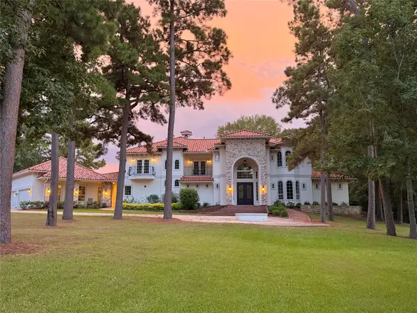 11380 Majestic Dr, Montgomery, TX 77316