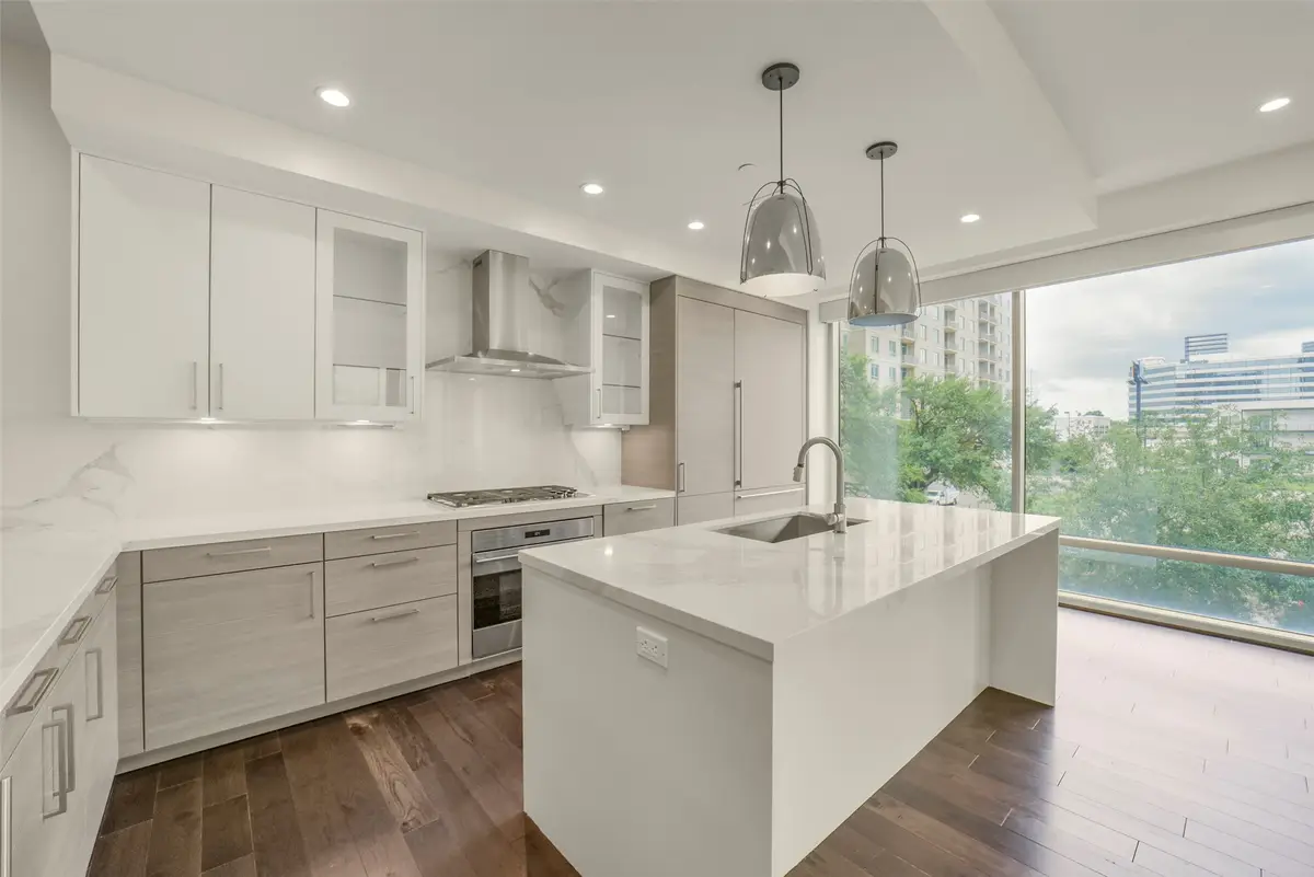 2047 Westcreek Lane #302, Houston, TX 77027 - #1