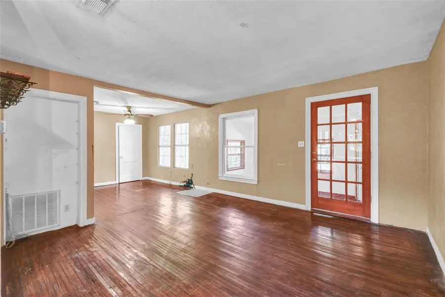 519 Magnolia Street, Lake Jackson, TX 77566 - #3