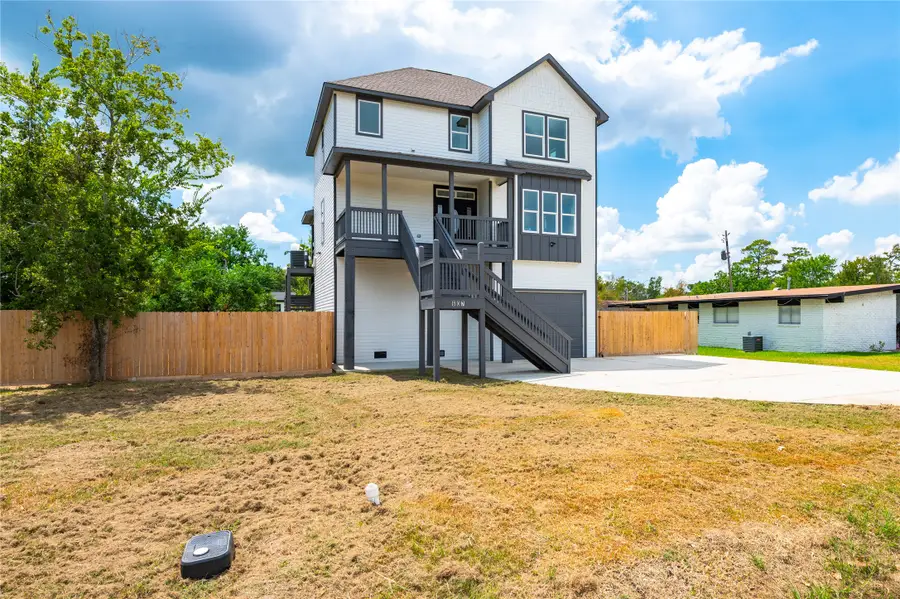 607 E Forest Avenue, Shoreacres, TX 77571 - #3
