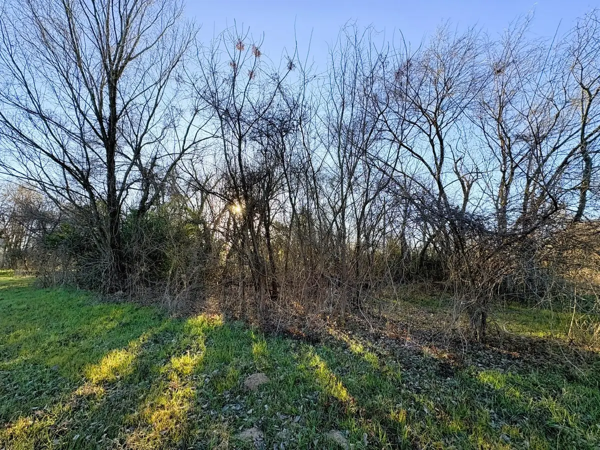 613 N San Jacinto, Hearne, TX 77859 - Image #1