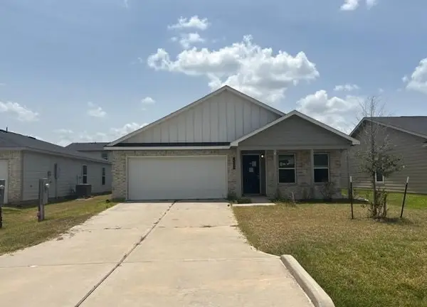 15690 Briar Forest Drive, Conroe, TX 77306